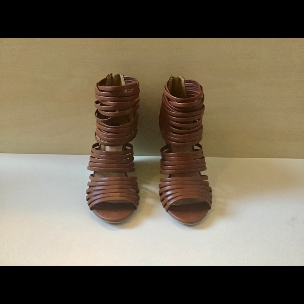 Heart Soul brown wedges